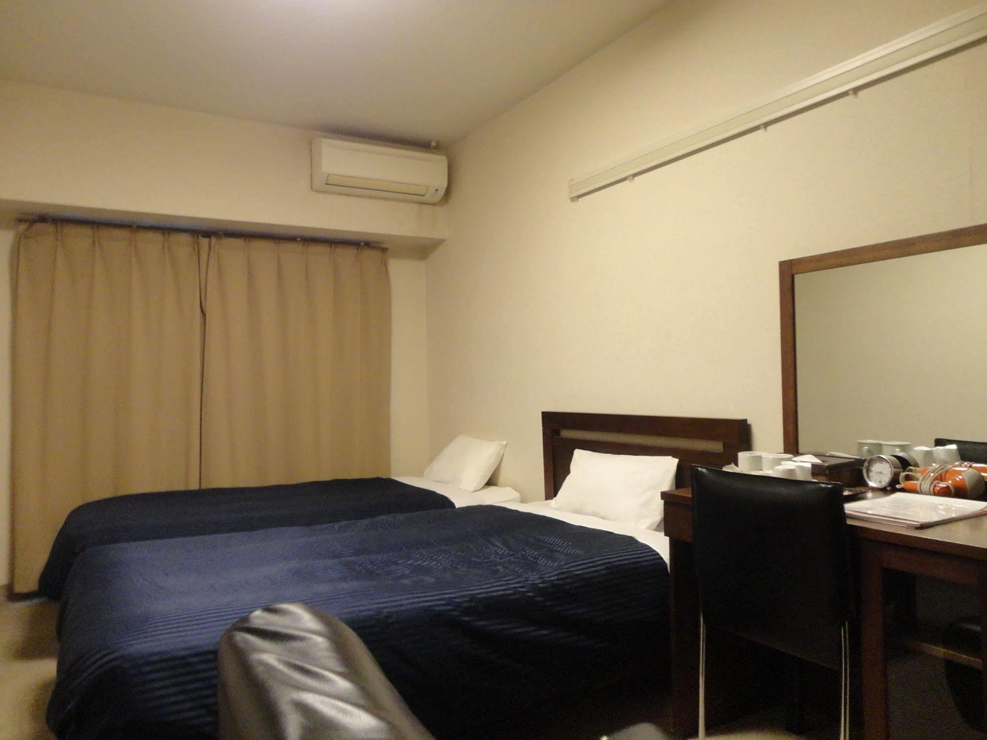 Hotel Livemax Budget Нагоя Экстерьер фото