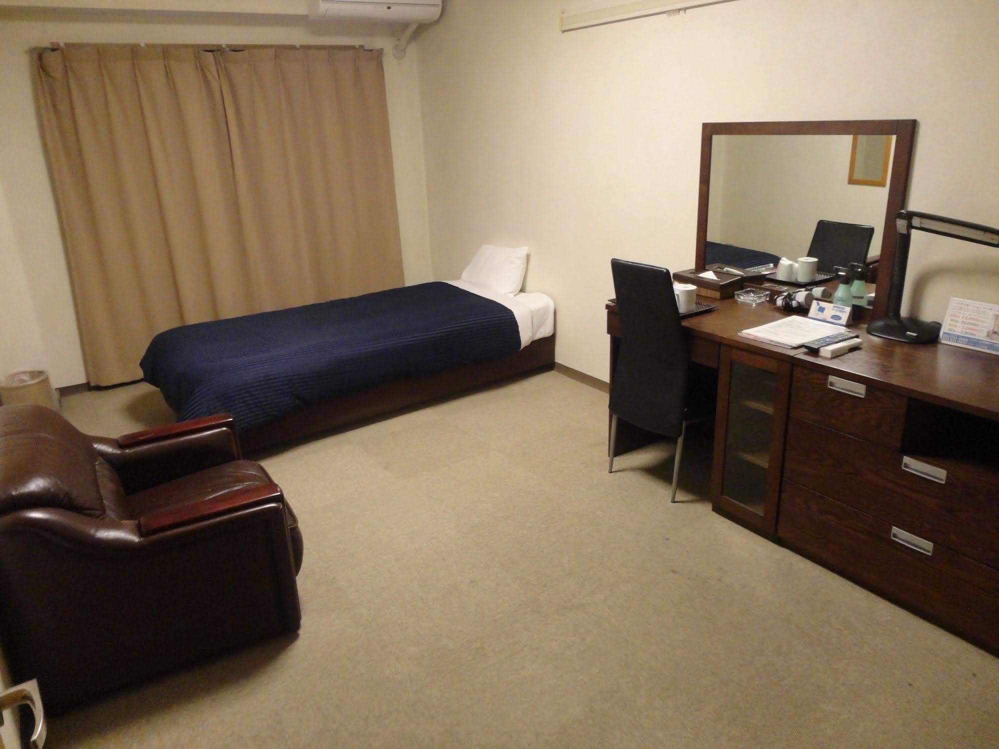 Hotel Livemax Budget Нагоя Экстерьер фото