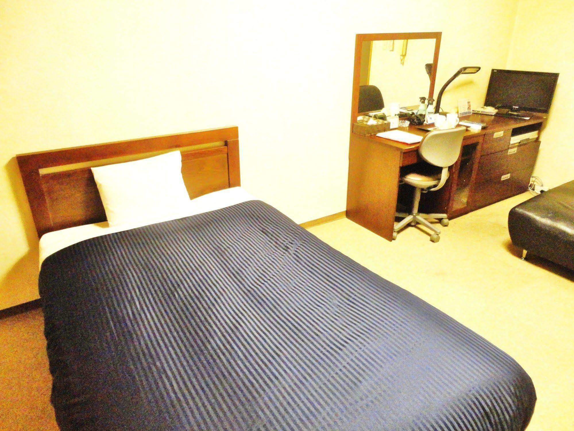 Hotel Livemax Budget Нагоя Экстерьер фото